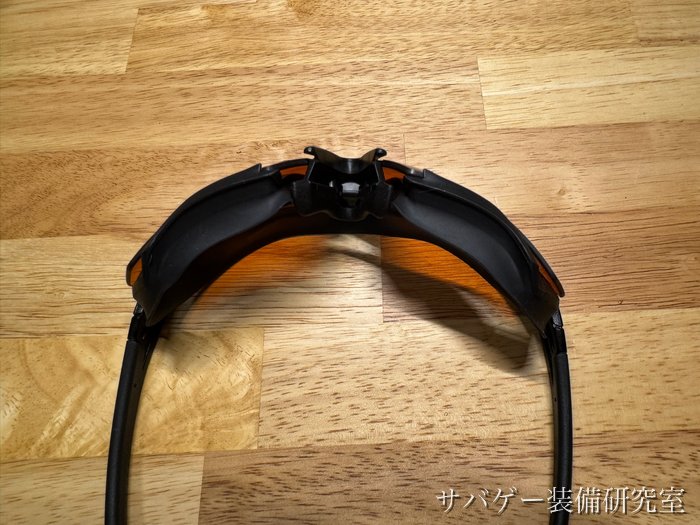 ノーズクリップ ハイとガスケットの真ん中の部品を上から