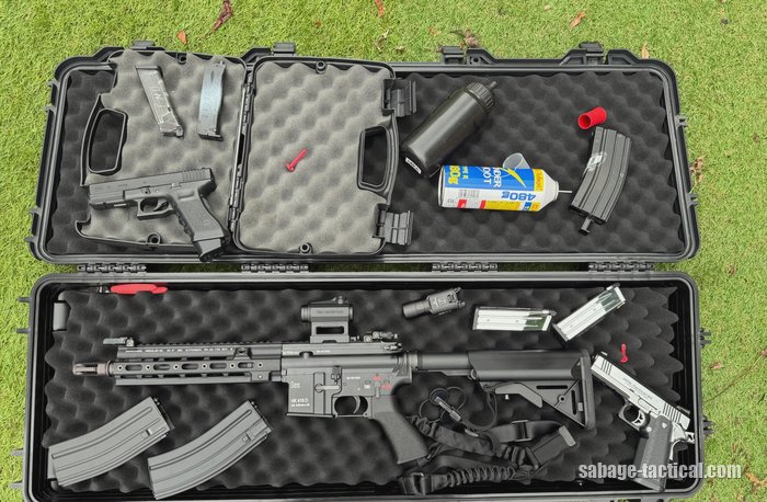 管理人のエアガン一式（HK416 デルタカスタム・ハンドガン・予備マガジン・ガス・BB弾）をハードケースに入れたところ